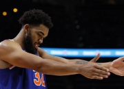 米兰体育在线登录-火箭再度告负，尼克斯全队表现出色