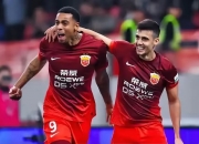 米兰体育官网-热门球队获得重要胜利，冲击冠军宝座