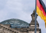 米兰体育馆-柏林赫塔客场胜法兰克福，德甲欧战资格或现实可期，柏林赫塔对弗莱堡