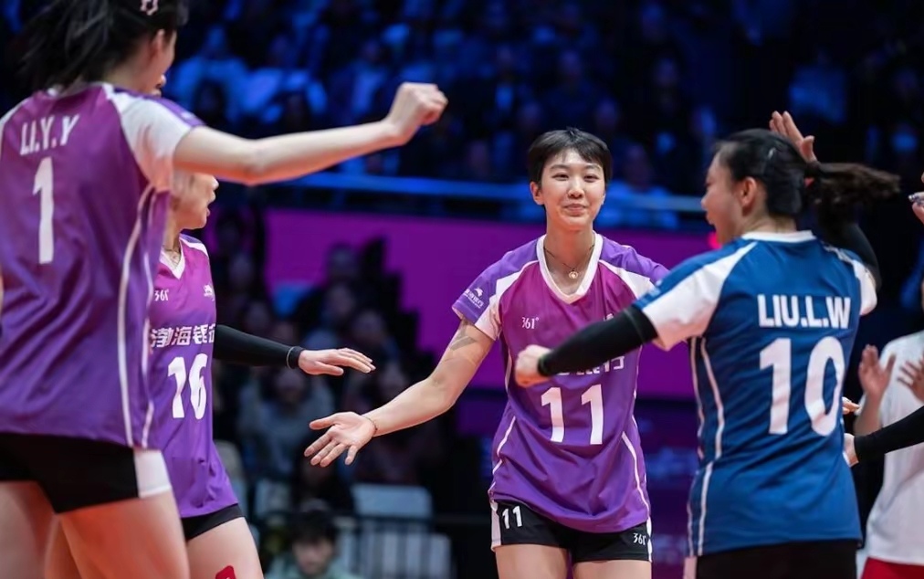 包含恩菲尔德锋线组合默契，世俱杯争冠实力凸显的词条