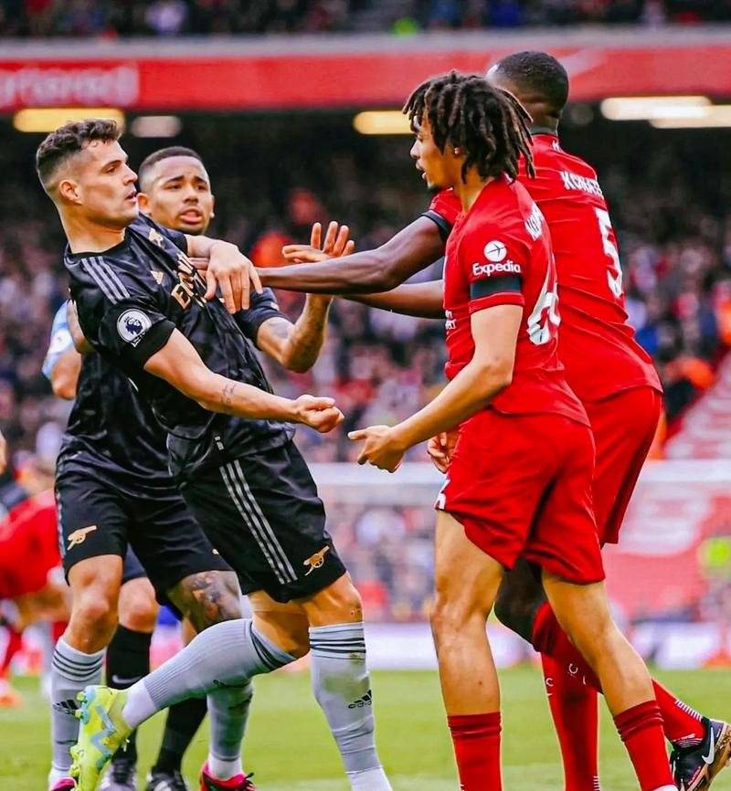 关于利物浦外援训练状态火热，世俱杯淘汰赛关键战的信息