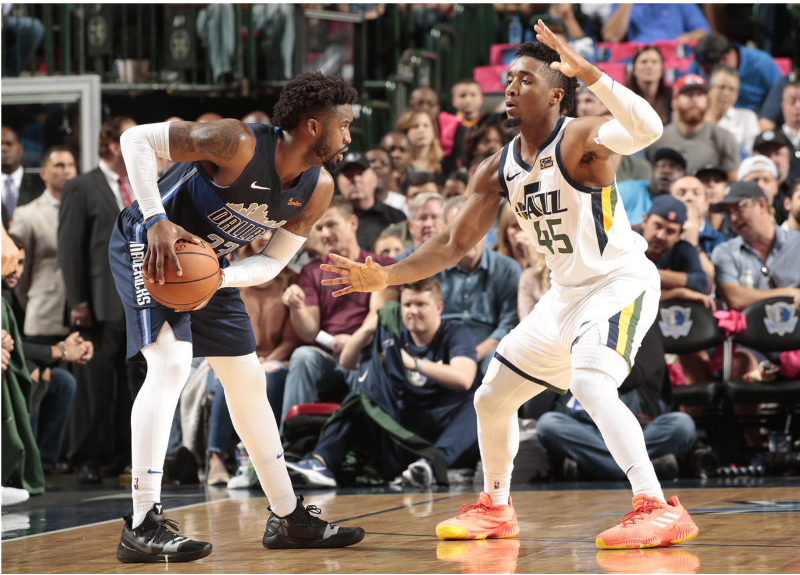 包含关键比赛中，雷霆神域拿下关键一胜，被称为黑马逆袭的词条