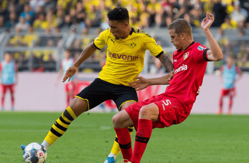 关于多特蒙德前锋连续进球，实力得到肯定的信息