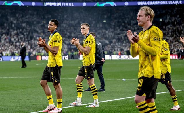 关于多特蒙德前锋连续进球，实力得到肯定的信息