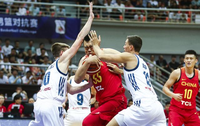 马来西亚球队大胜对手,坐稳榜首 马来西亚球队大胜对手,坐稳榜首