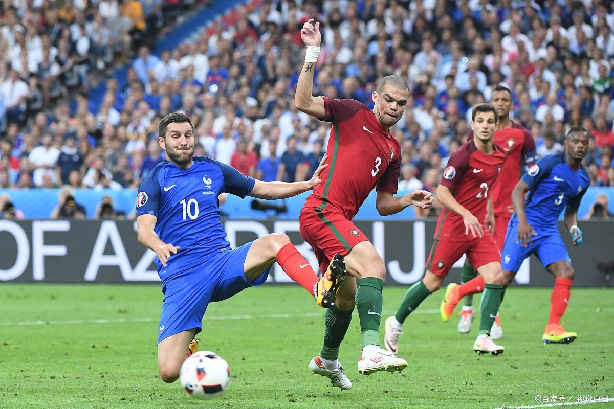 包含斯洛伐克客场败给克罗地亚，晋级前景渺茫的词条