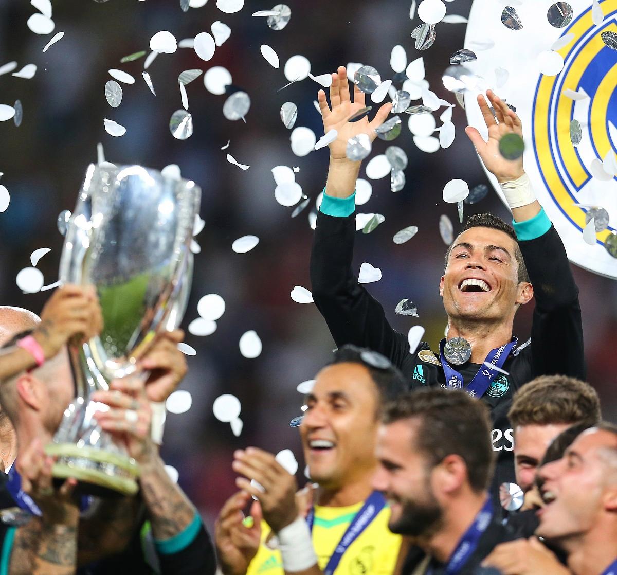 顶级俱乐部足球赛事精彩不断的简单介绍