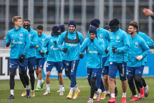 沙尔克04主场大战全力以赴的简单介绍 沙尔克04主场大战全力以赴的简单介绍