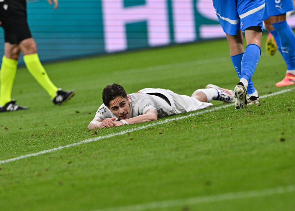 关于捷克队在欧锦赛资格赛中遭遇艰难战局的信息