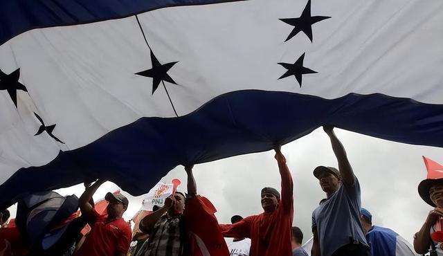 中美洲足球传奇杯洪都拉斯击败巴拿马的简单介绍 中美洲足球传奇杯洪都拉斯击败巴拿马的简单介绍