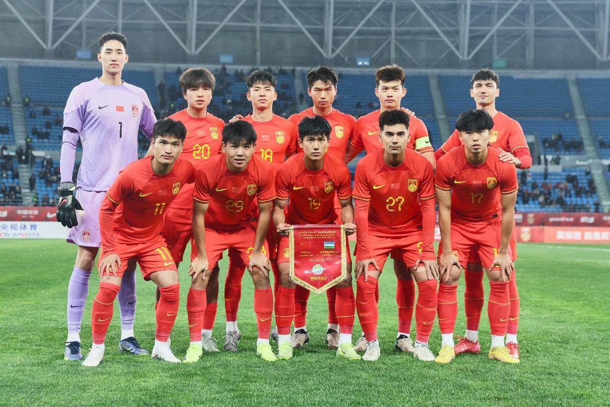 国足冲击冠军，成功跻身国际赛决赛