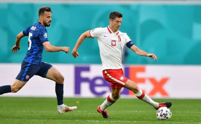 新加坡球队在国际足球舞台上作出贡献