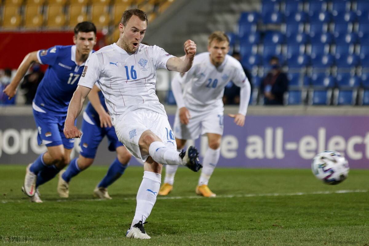 法国队在国际锦标赛中一鸣惊人的简单介绍