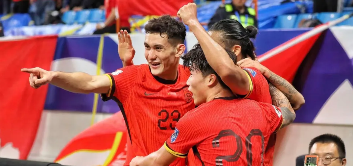 国际友谊赛中，国家队夺冠