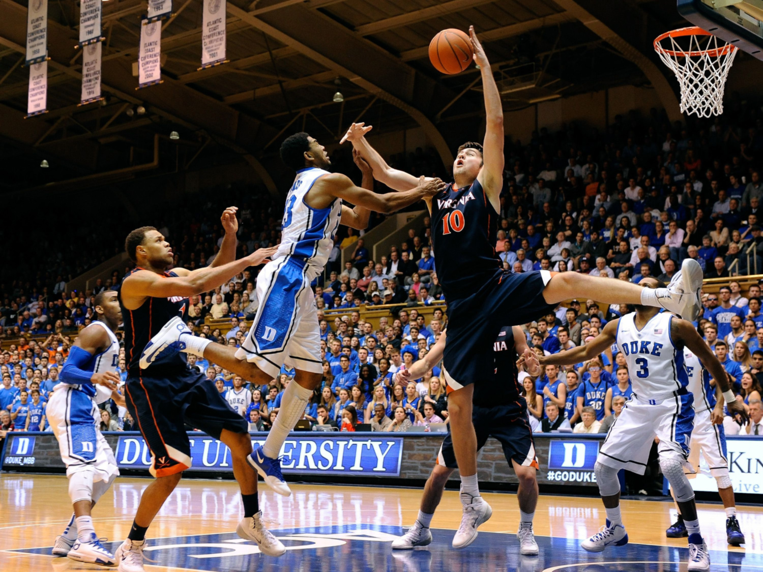 关于外援发威,助球队在关键时刻逆转比赛的信息 关于外援发威,助球队在关键时刻逆转比赛的信息