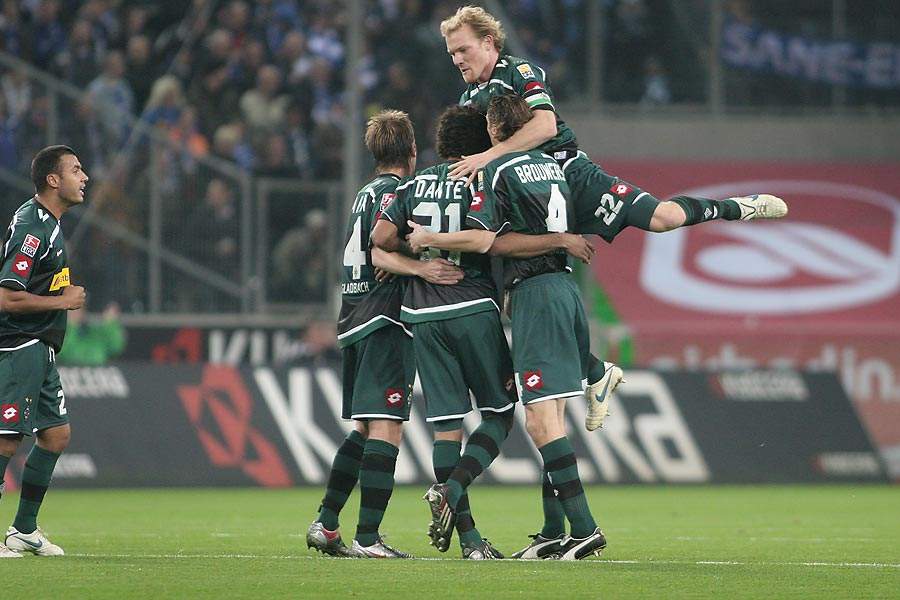 里昂客场大胜对手，稳定排名前列的简单介绍