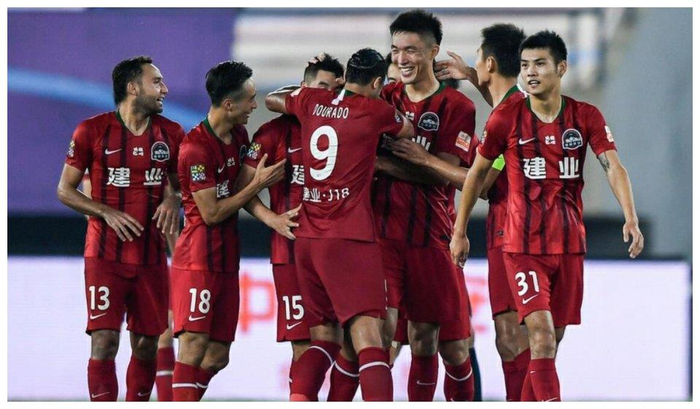 申花胜建业，豪取积分榜前四位置的简单介绍