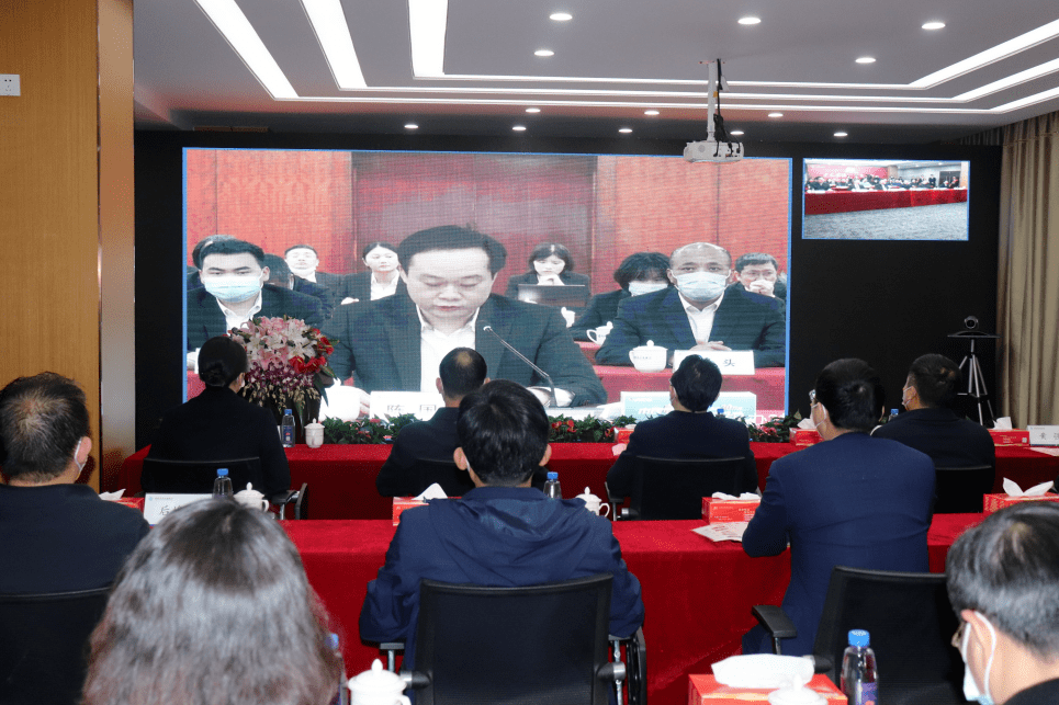 关于九台农商银行与当地企业合作，共同推动乡村振兴战略落地的信息